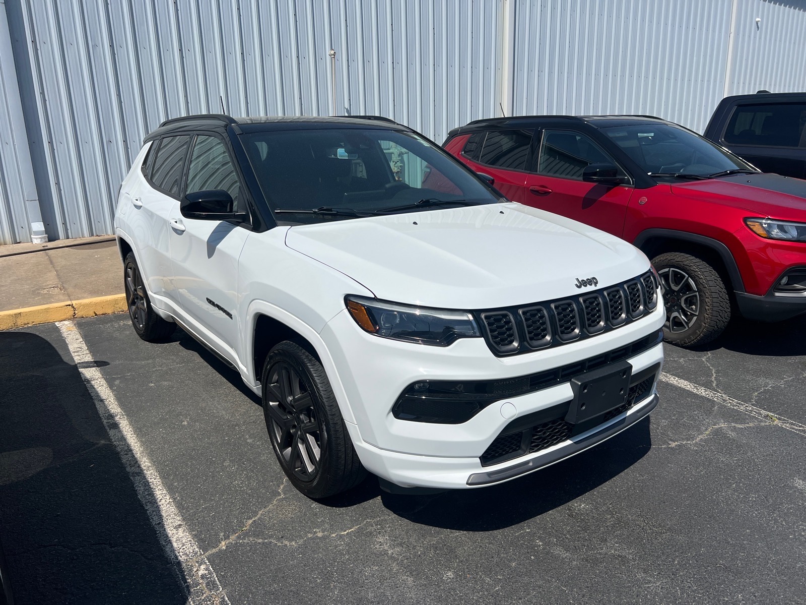 Bright White Clearcoat 2025 Jeep Compass Limited 4WD SUV / Crossover Four-Wheel Drive 8-Speed Automatic