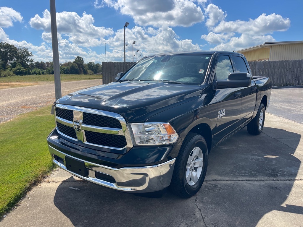 2023 Ram Ram Pickup 1500 Classic SLT