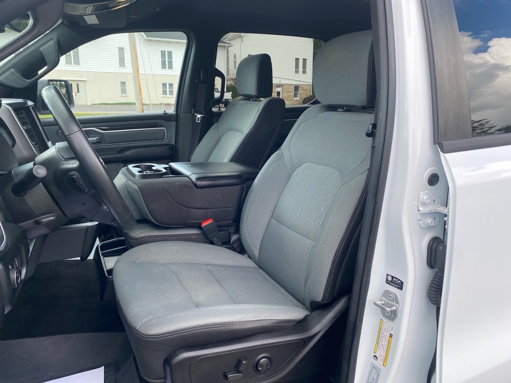 2022 Ram 1500 Big Horn photo 4