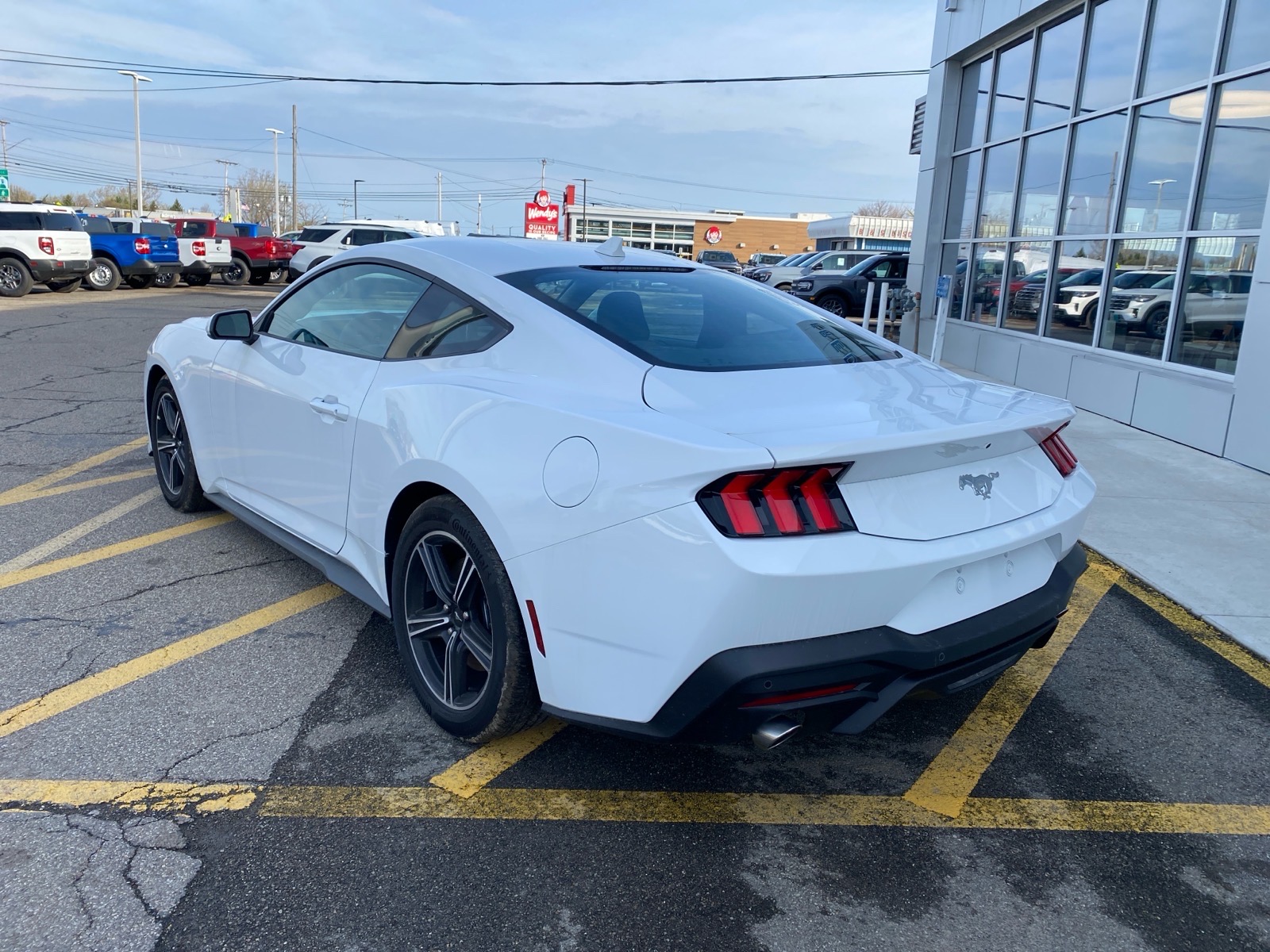 View vehicle photo 3