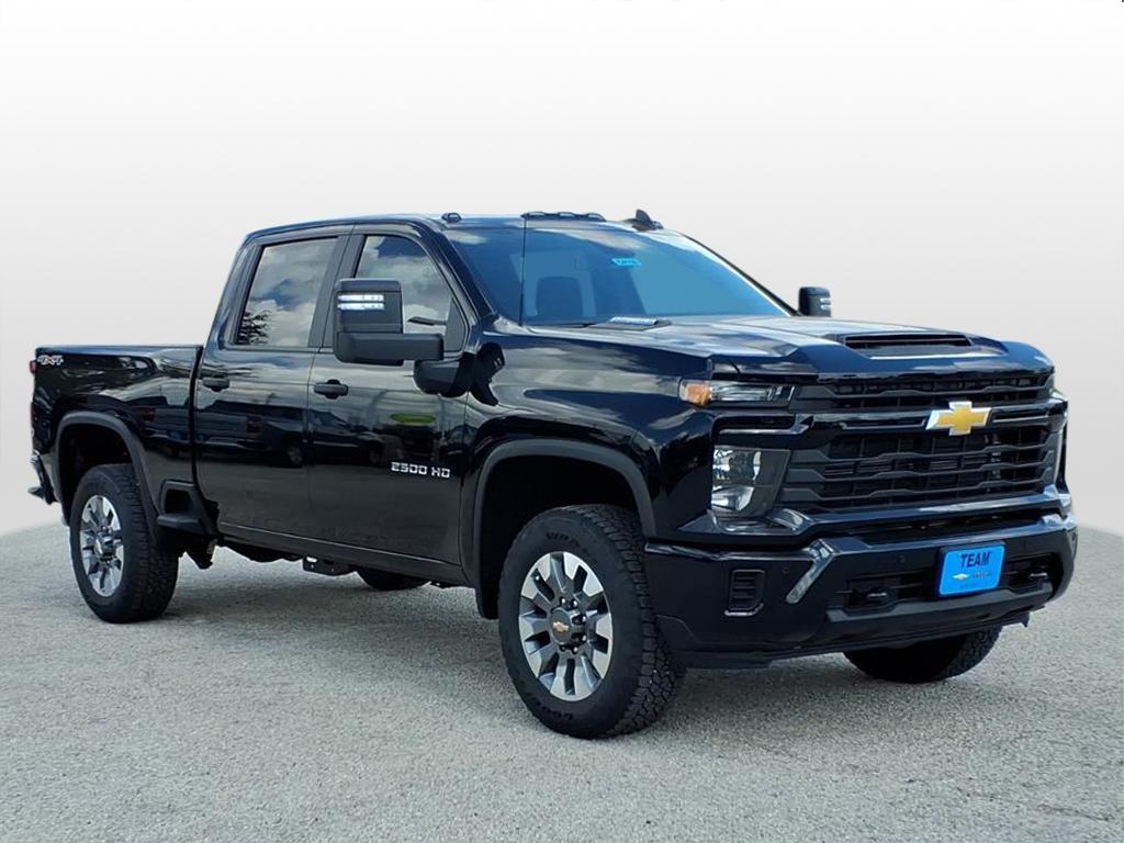 2026 Chevrolet Silverado 2500HD Custom