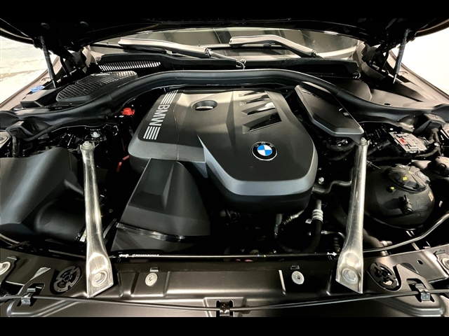 2025 BMW 5 Series 530i xDrive
