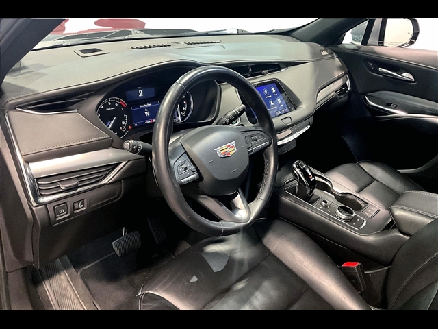 2023 Cadillac XT4 Premium Luxury