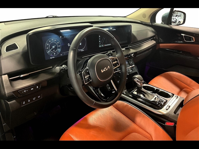 2024 Kia Carnival SX