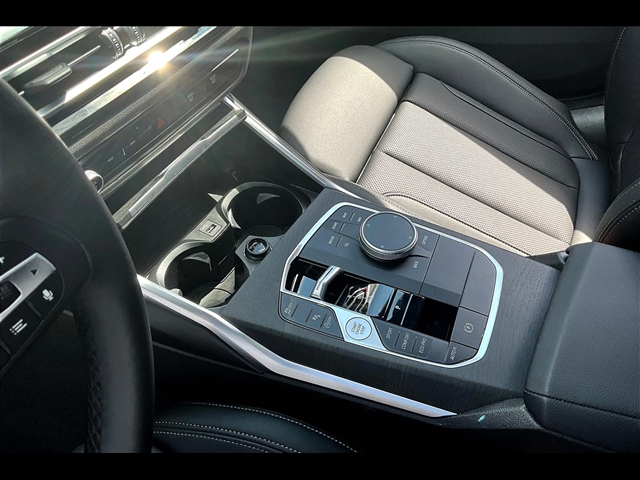 2024 BMW 3 Series 330i xDrive