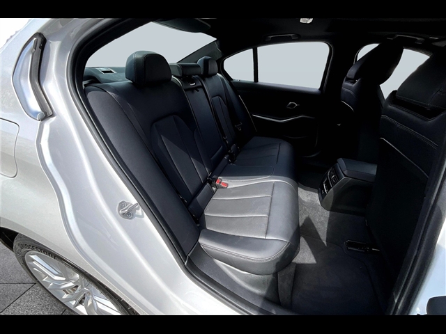 2024 BMW 3 Series 330i xDrive