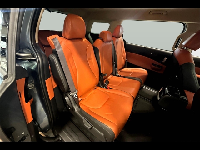 2024 Kia Carnival SX