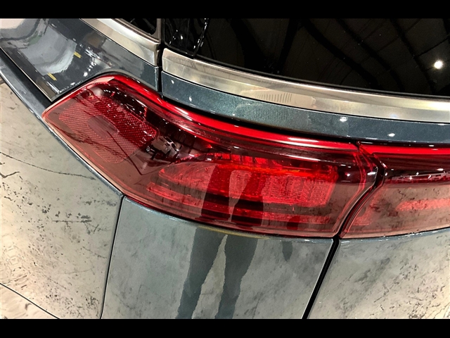 2024 Kia Carnival SX