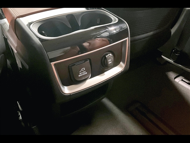2024 Kia Carnival SX
