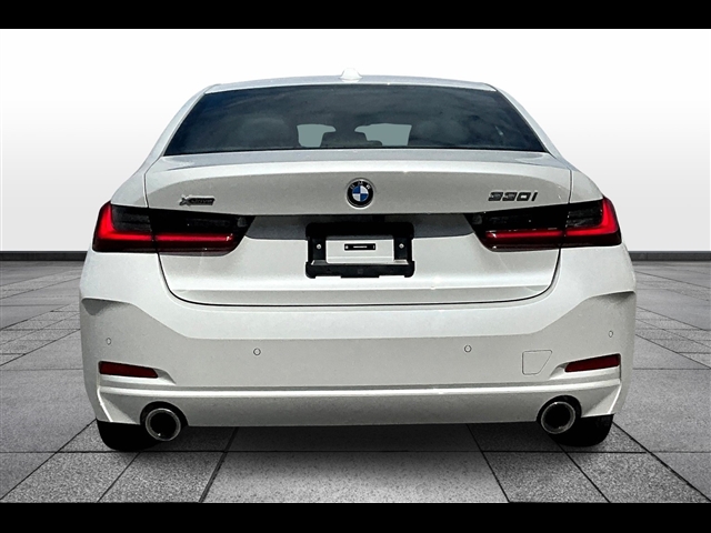 2024 BMW 3 Series 330i xDrive