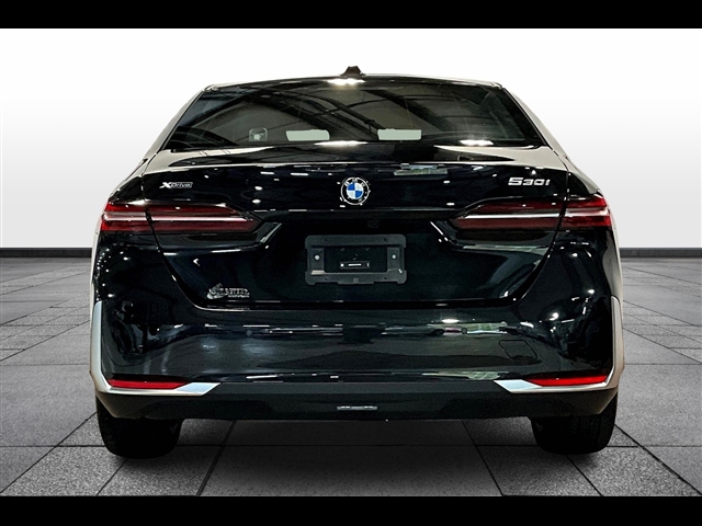 2025 BMW 5 Series 530i xDrive