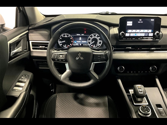2023 Mitsubishi Outlander ES