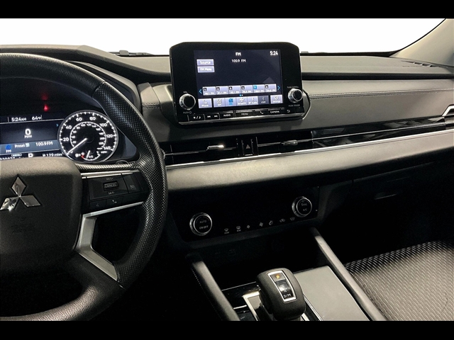 2023 Mitsubishi Outlander ES
