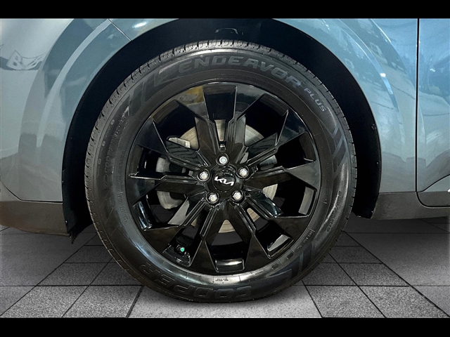 2024 Kia Carnival SX