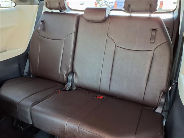 2021 Toyota Sienna Platinum 7-Passenger