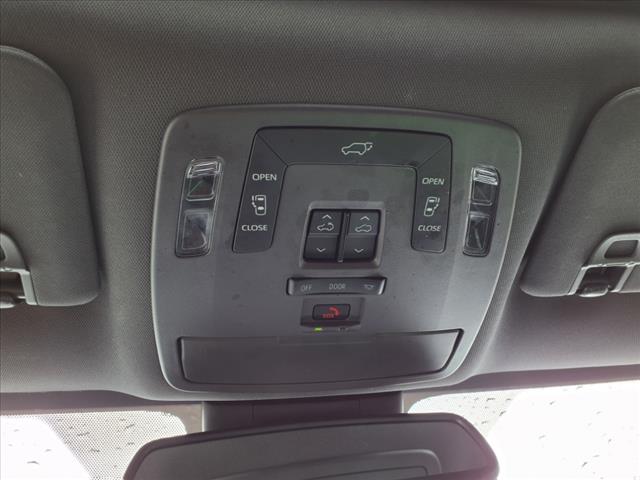 2021 Toyota Sienna XSE 7-Passenger