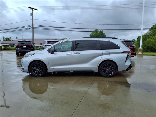 2021 Toyota Sienna XSE 7-Passenger
