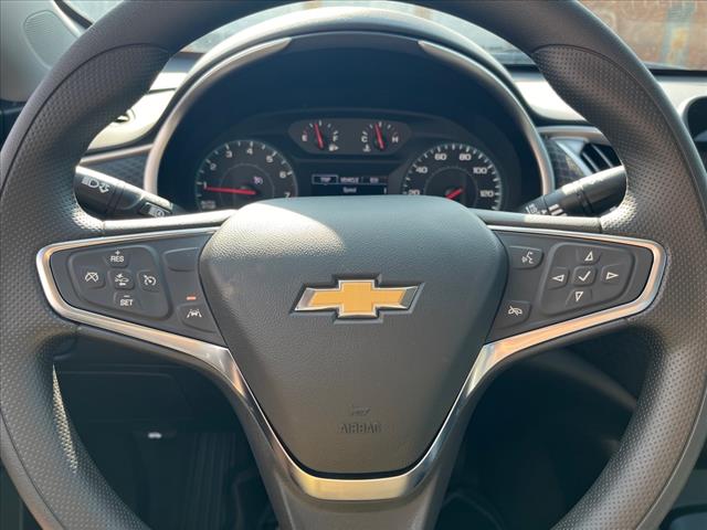 2025 Chevrolet Malibu LS - Photo 10