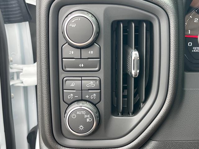 2025 Chevrolet Silverado 3500HD CC 4WD REG CAB 171  WB, 84.5 - Photo 10