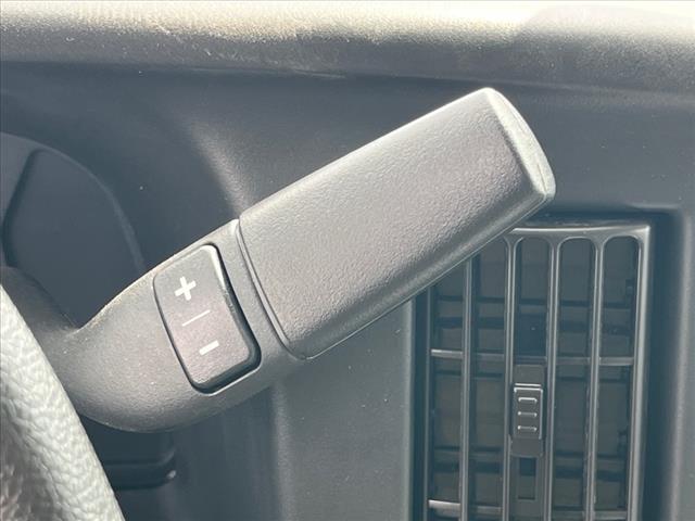 2025 Chevrolet Express 3500 VAN 139 - Photo 10