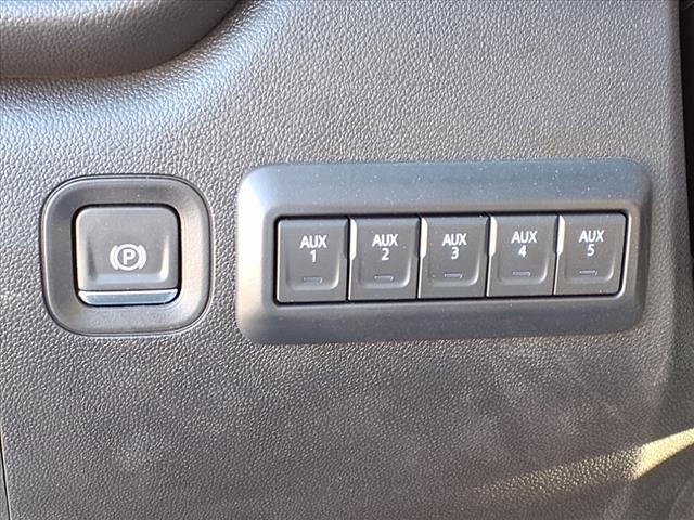 2025 Chevrolet Silverado 3500HD CC 2WD REG CAB 171  WB, 84.5 - Photo 11