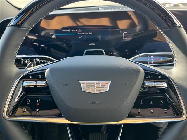 2025 Cadillac LYRIQ 4DR LUXURY W/1SD - Photo 11