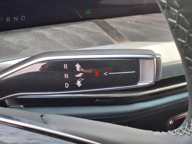 2025 Cadillac Escalade IQ AWD 4DR SPORT 2 - Photo 11