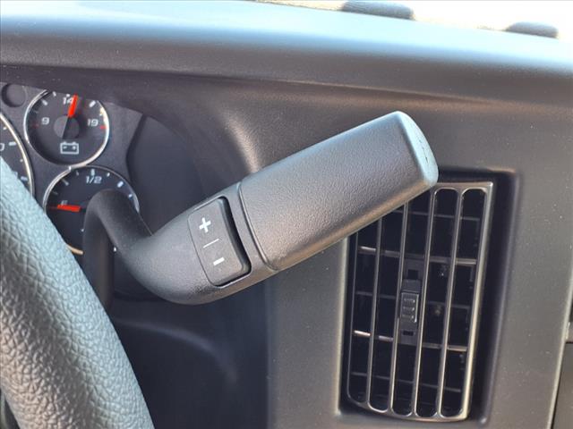 2025 Chevrolet Express 3500 VAN 139 - Photo 11