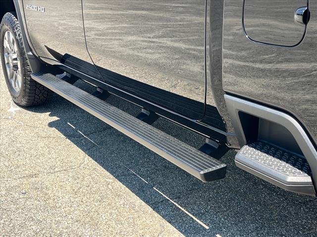 2024 Chevrolet Silverado 2500HD Custom - Photo 11
