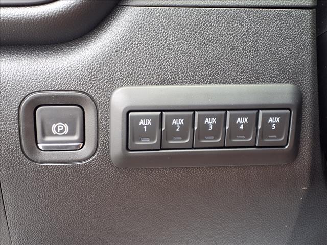 2025 Chevrolet Silverado 2500HD 4WD CREW CAB 172  WORK TR - Photo 12