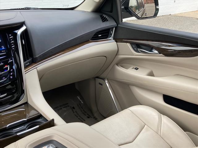2018 Cadillac Escalade Luxury - Photo 12