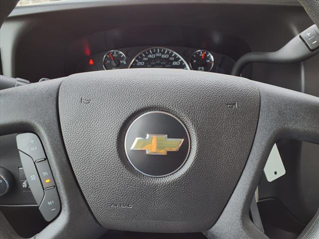 2025 Chevrolet Express 3500 VAN 177 - Photo 12