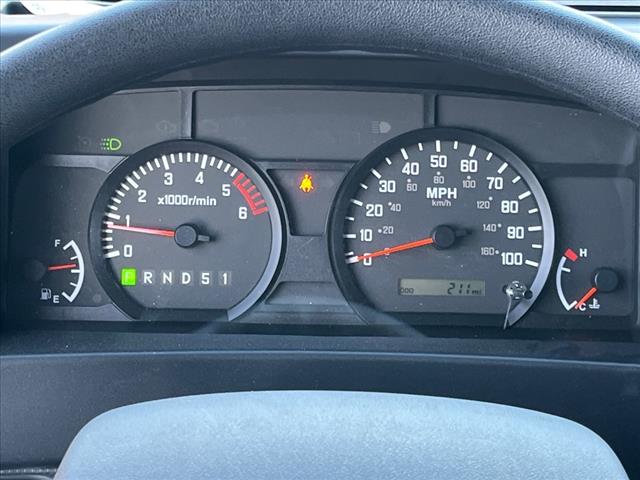 2025 Chevrolet 4500 HG LCF GAS 2WD REG CAB 132.5 - Photo 12