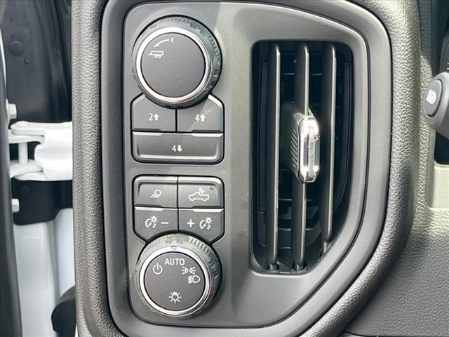 2025 Chevrolet Silverado 3500HD CC 4WD CREW CAB 177  WB, 60 - Photo 13