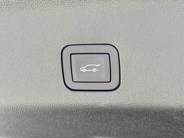 2025 Chevrolet Tahoe Z71 - Photo 13
