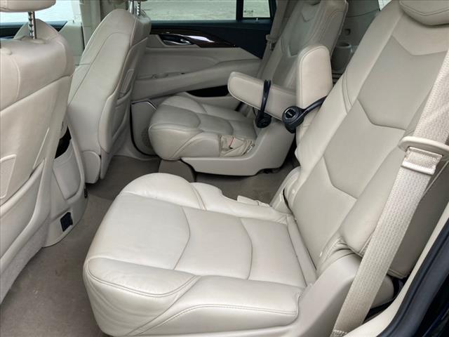 2018 Cadillac Escalade Luxury - Photo 14
