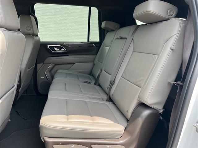 2022 Chevrolet Suburban Z71 - Photo 15