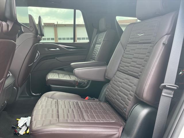 2023 Cadillac Escalade-V V-Series - Photo 15