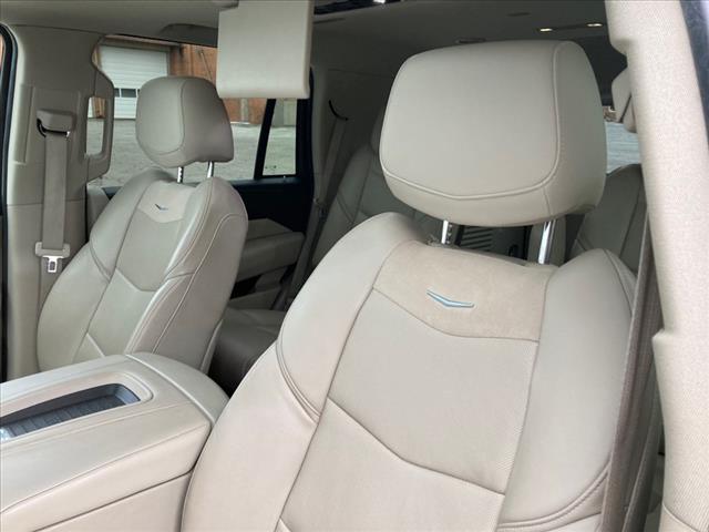 2018 Cadillac Escalade Luxury - Photo 16