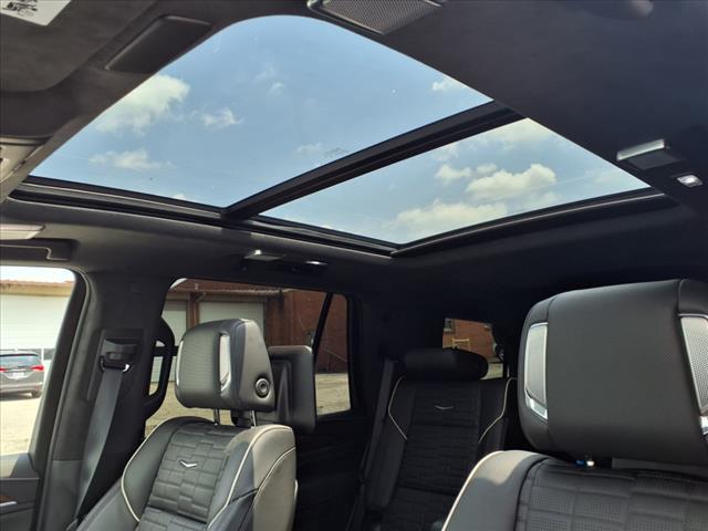 2024 Cadillac Escalade Sport Platinum - Photo 16