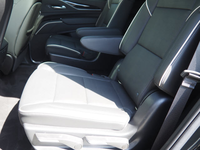 2022 Cadillac Escalade Sport - Photo 17