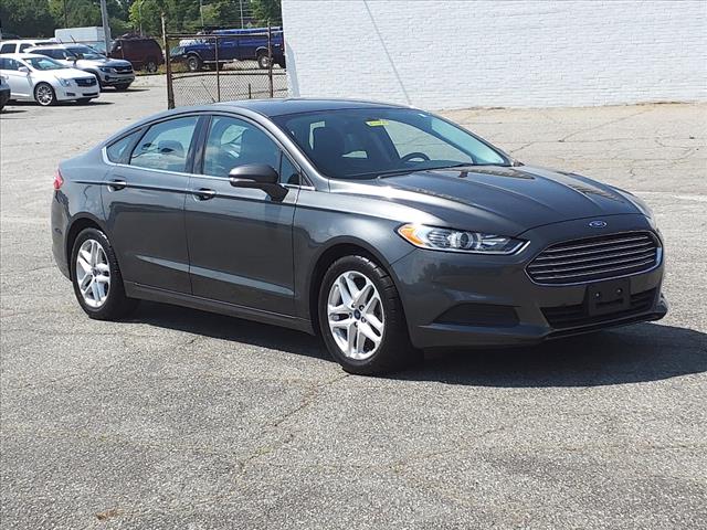 2016 Ford Fusion SE - Photo 1