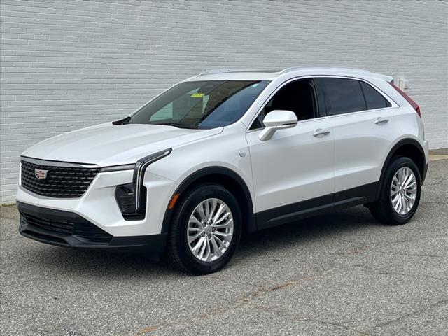 2024 Cadillac XT4 Luxury - Photo 1