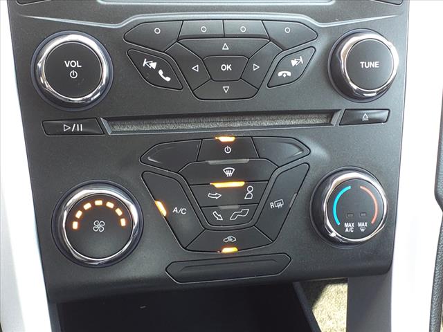 2016 Ford Fusion SE - Photo 20