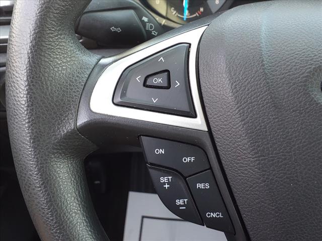 2016 Ford Fusion SE - Photo 25