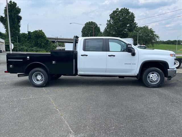 2025 Chevrolet Silverado 3500HD CC 4WD CREW CAB 177  WB, 60 - Photo 2