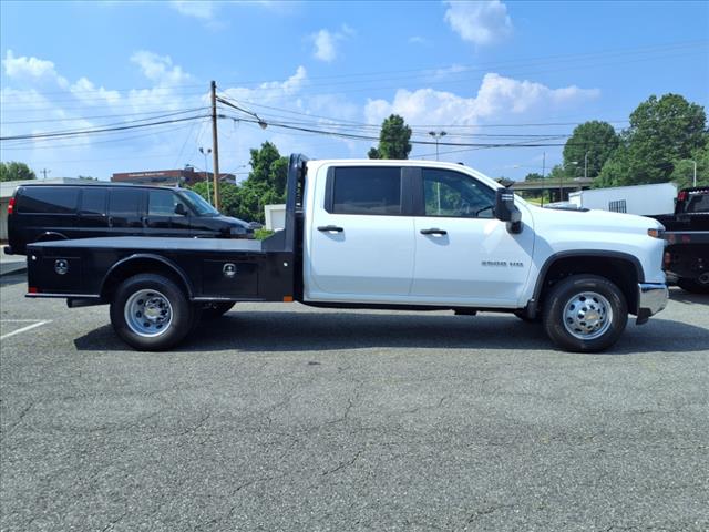 2025 Chevrolet Silverado 3500HD CC 4WD CREW CAB 177  WB, 60 - Photo 2
