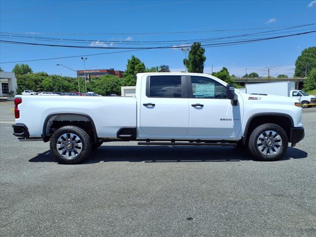 2025 Chevrolet Silverado 2500HD 4WD CREW CAB 172  CUSTOM - Photo 2