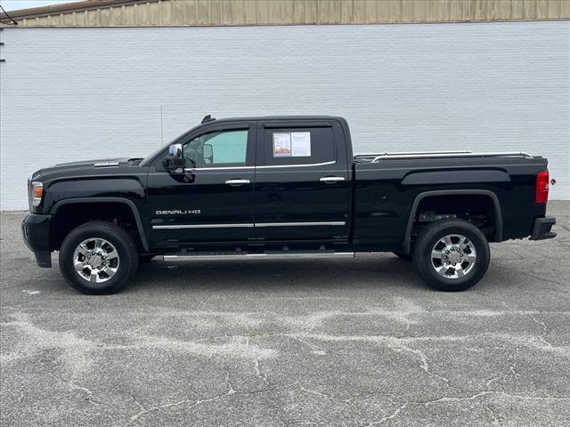 2017 GMC Sierra 3500HD Denali - Photo 2