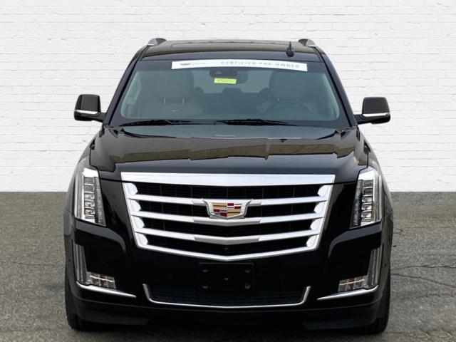 2018 Cadillac Escalade Luxury - Photo 2